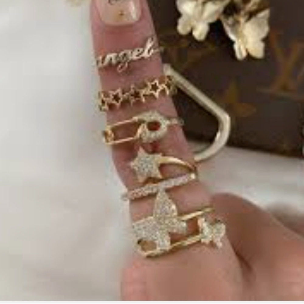 Chvker Nova Pavé Star 925 Ring$12.00 Regular price$54.00